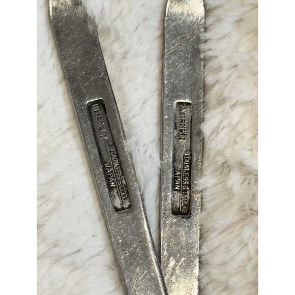 2 Interpur Stainless Flatware Korea FLORENZ 8 Petal Flower Spoons Fleur de Lis - Picture 3 of 4